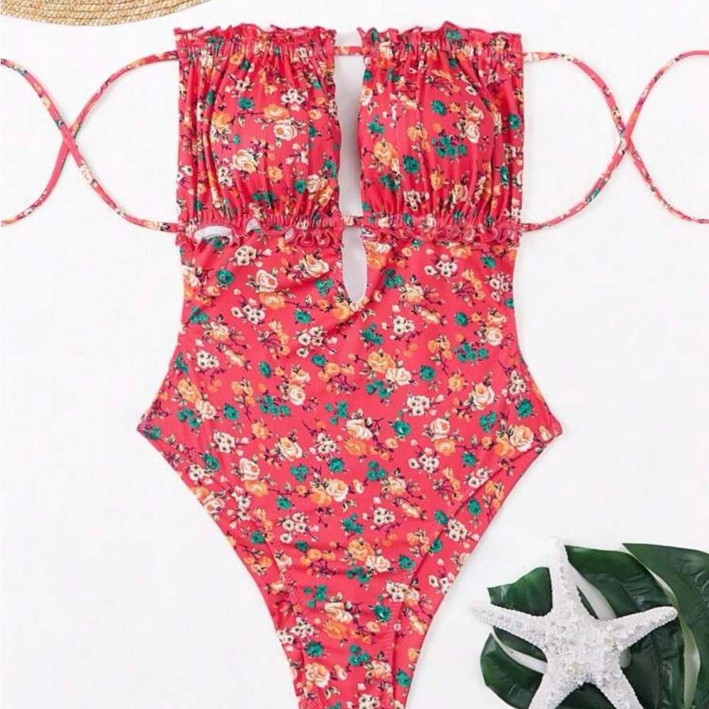 Brand new bathing suit tried on only